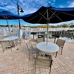 Luxury 4Bd 3Ba Ocean View Condo! Free Beach Chairs & Umbrella Service!