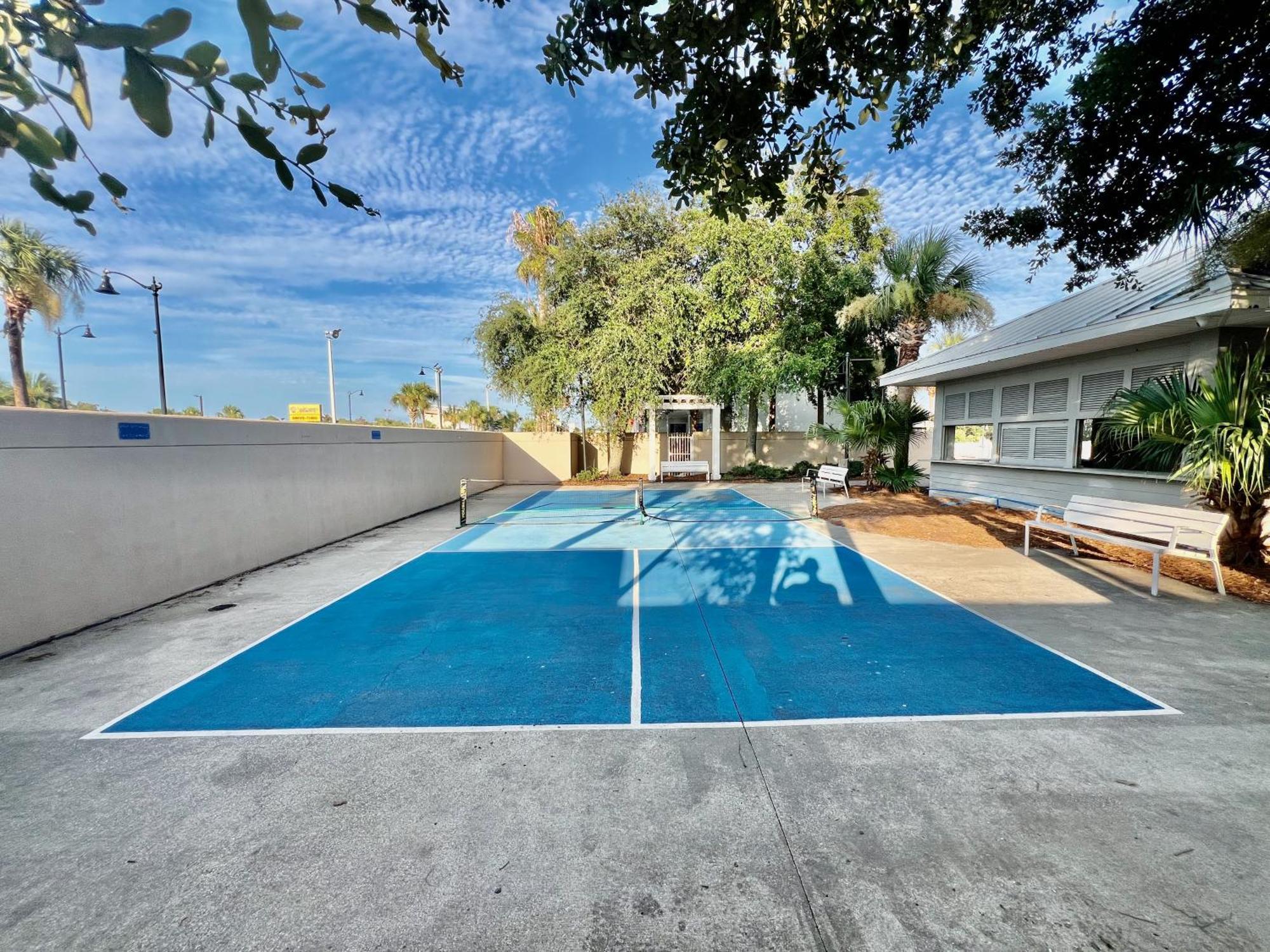 Luxury 4bd 3ba Ocean View Condo! Free Chairs & Umbrella Service! Apartment