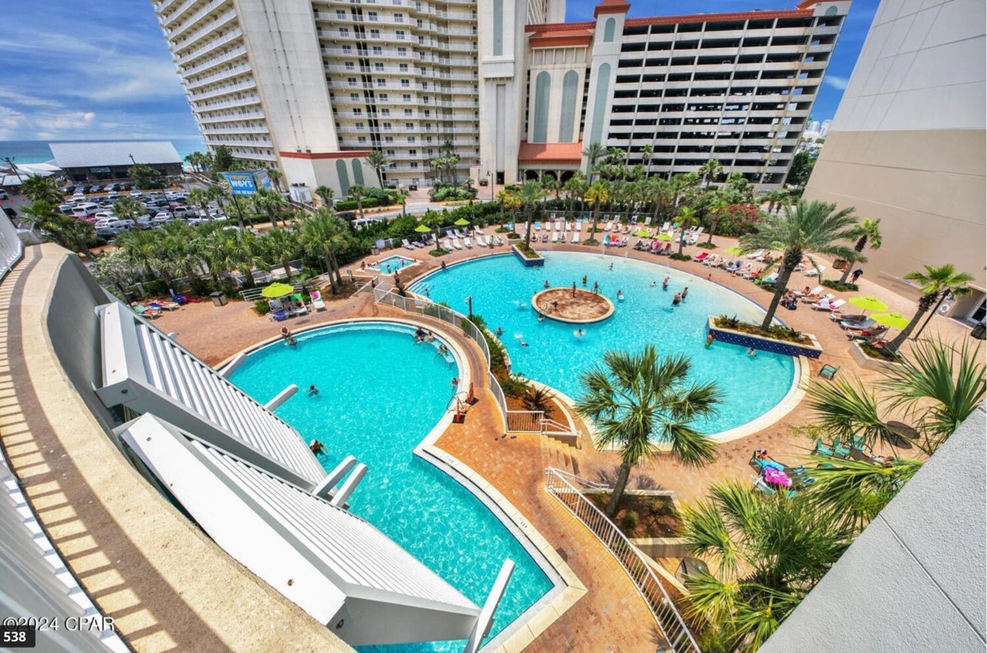 Luxury 4bd 3ba Ocean View Condo! Free Chairs & Umbrella Service! Apartment *