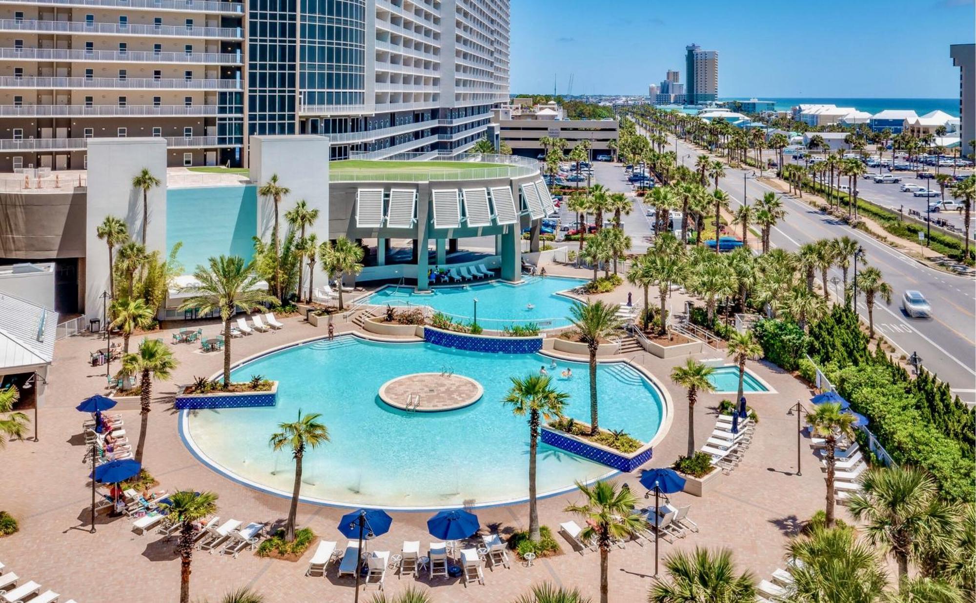 Luxury 4bd 3ba Ocean View Condo! Free Chairs & Umbrella Service! Apartment