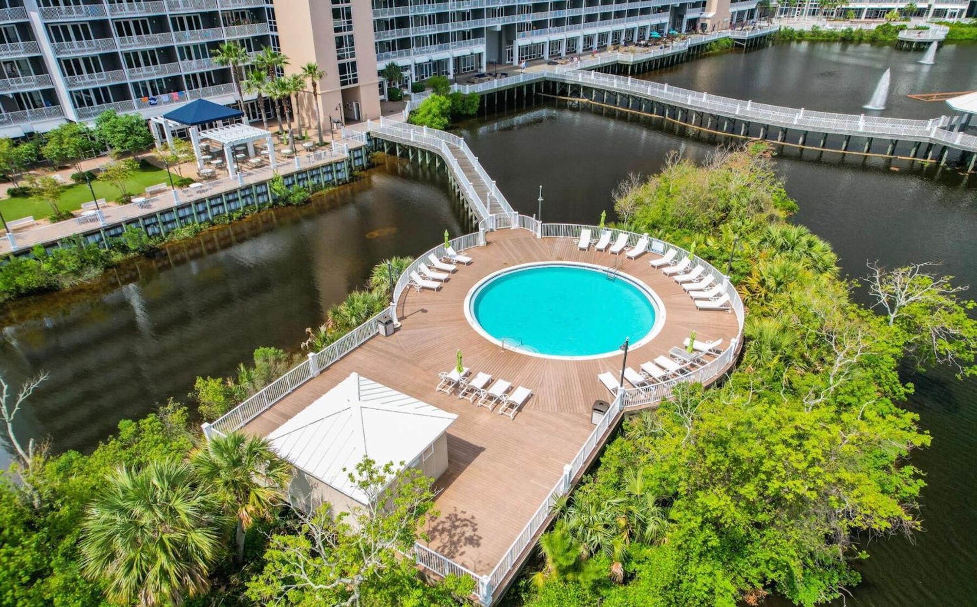 Luxury 4bd 3ba Ocean View Condo! Free Chairs & Umbrella Service! Apartment Panama City Beach
