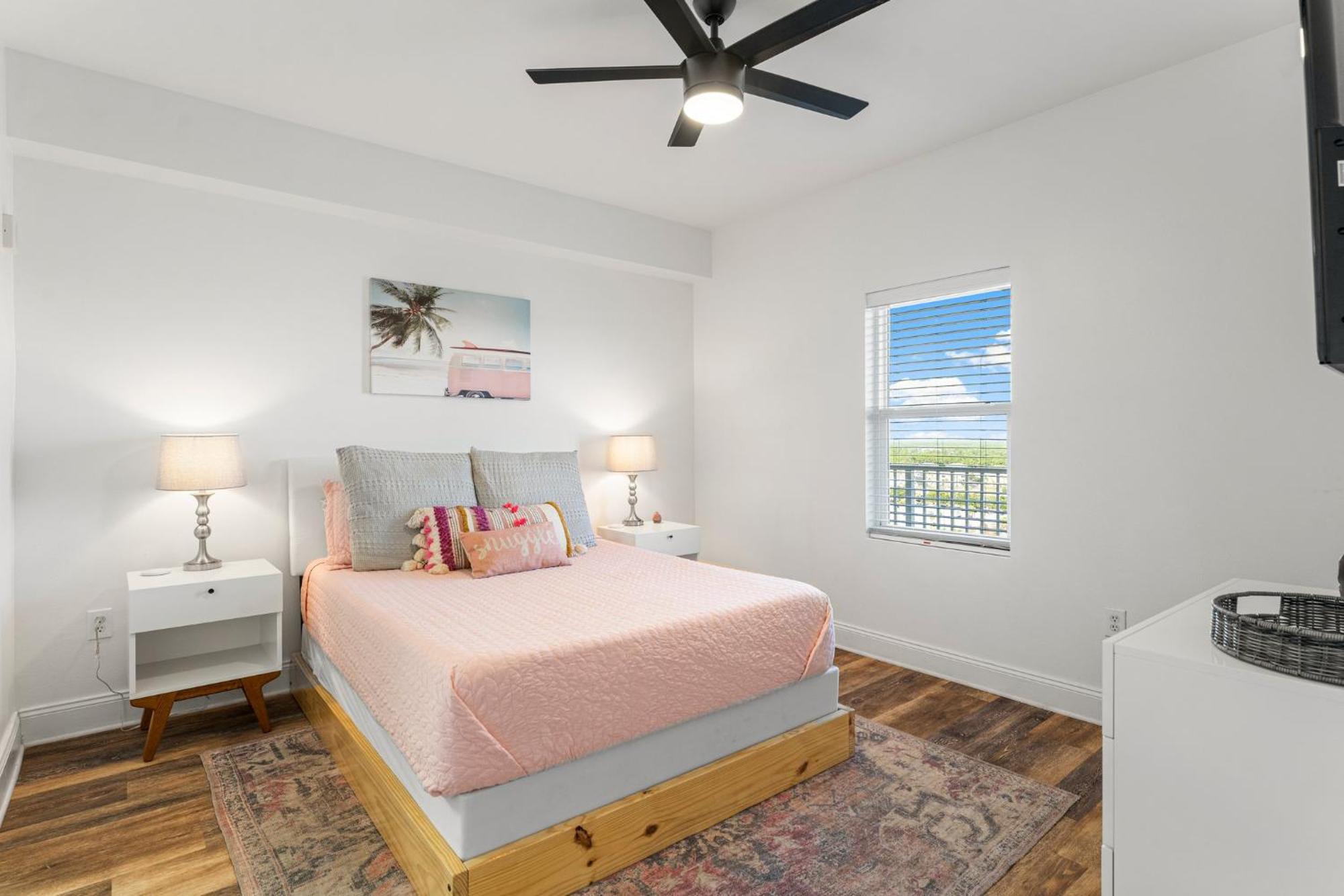 Apartment Luxury 4bd 3ba Ocean View Condo! Free Chairs & Umbrella Service! Panama City Beach